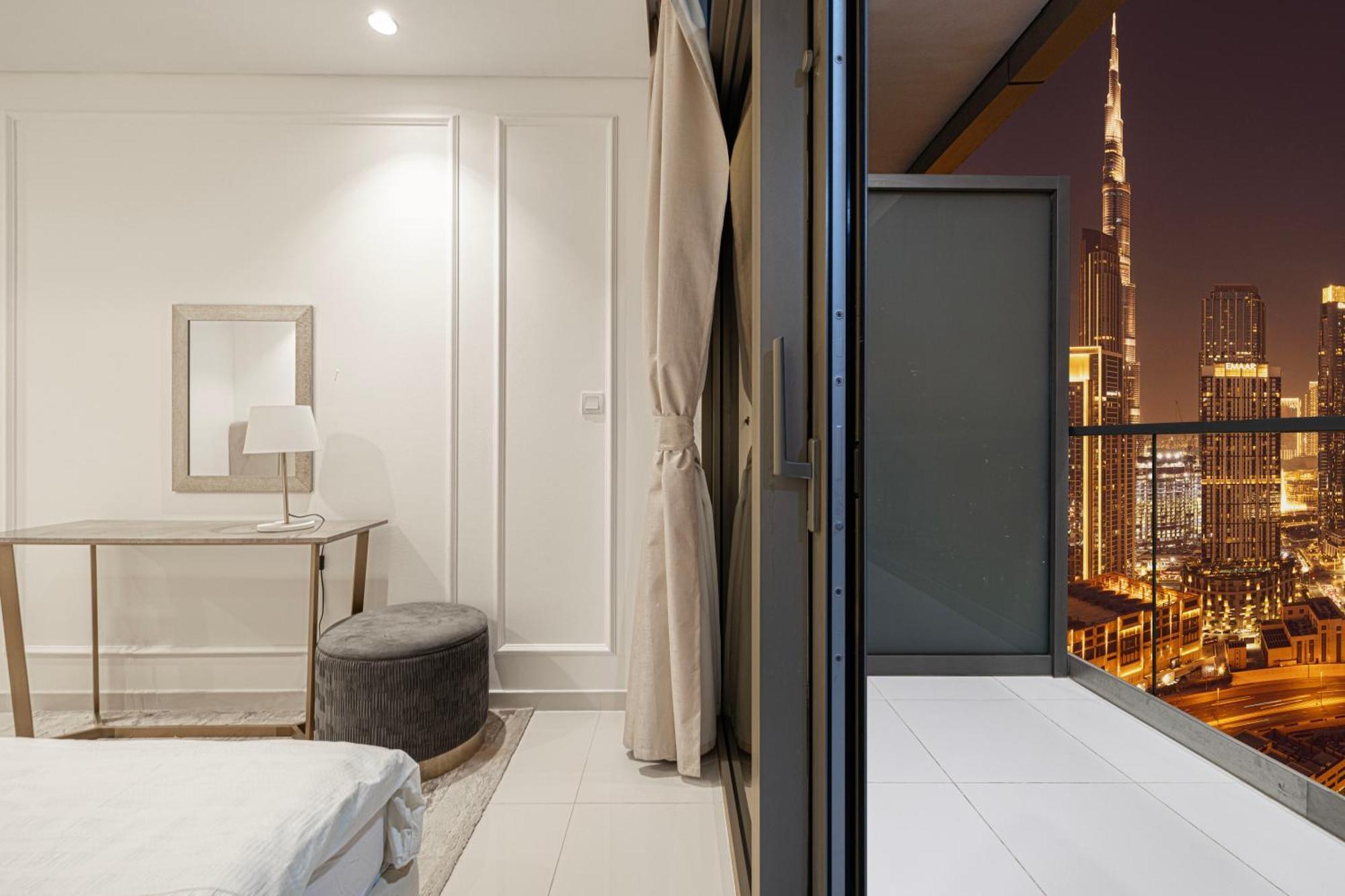 Infinity Pool & Burj Khalifa View L Luxe Paramount Dubai Exterior foto